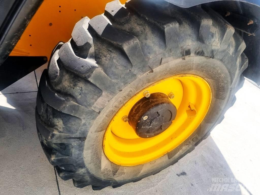JCB 540-140  M356 伸缩臂叉装车|叉装车