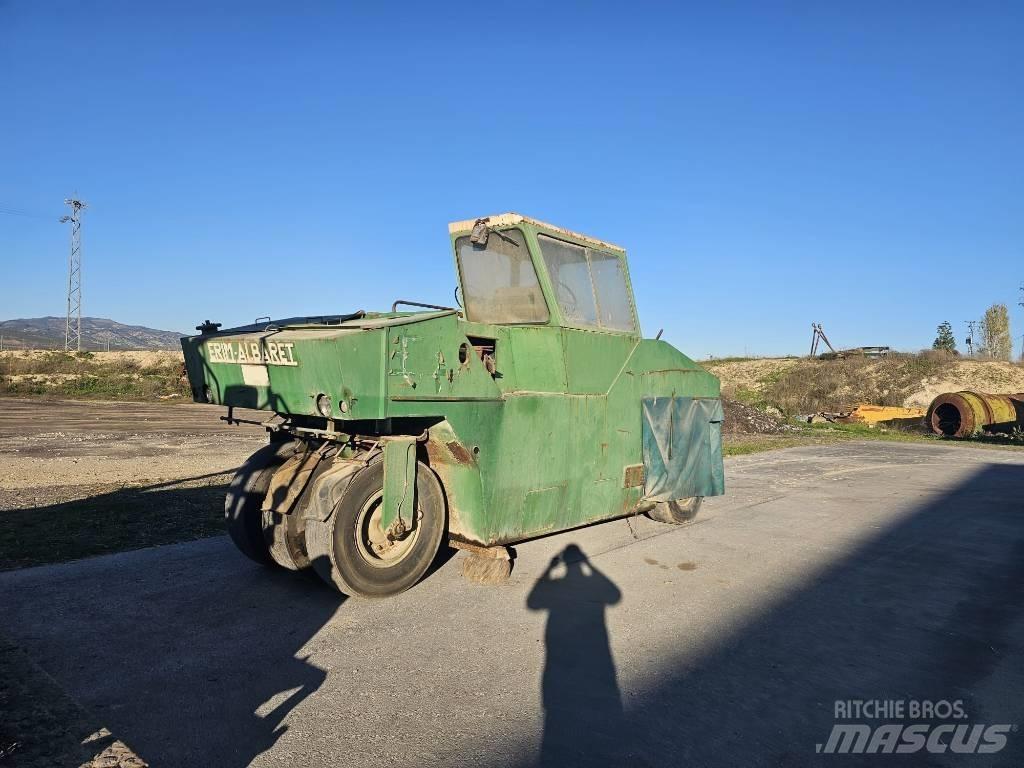 Corinsa 12/22 土壤压实机