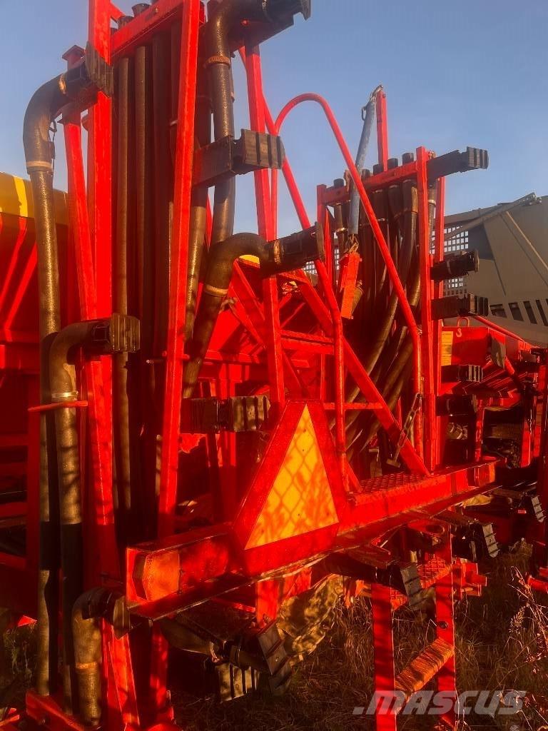 Överum 4012 矿物肥料撒播机