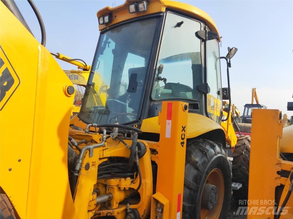 JCB 4CX 反铲装载机