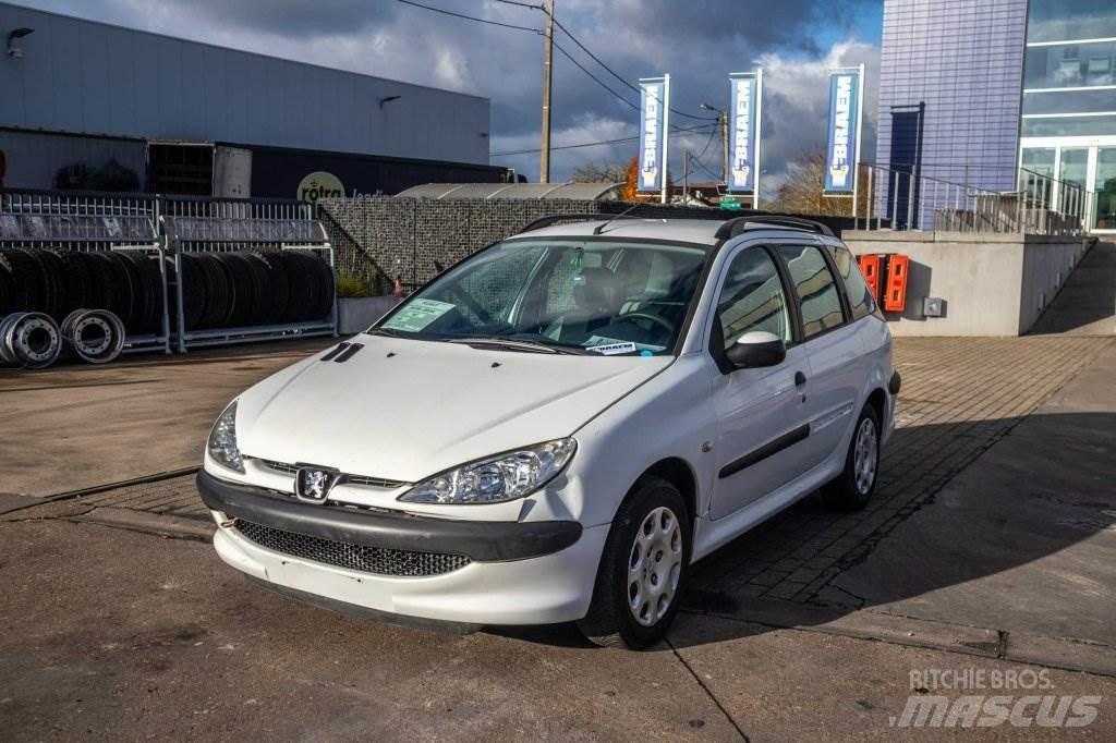 Peugeot 206 SW 汽车