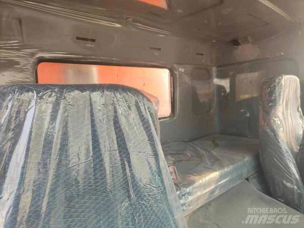 Howo 371 8x4 自卸式货车