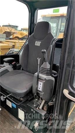 CAT 307 小型挖掘机