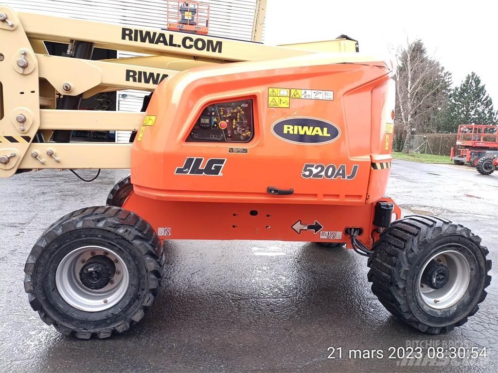 JLG 520AJ 曲臂高空工作平台