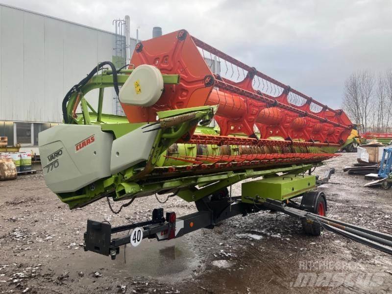 CLAAS LEXION 7400 联合收割机