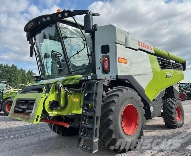 CLAAS LEXION 7400 联合收割机