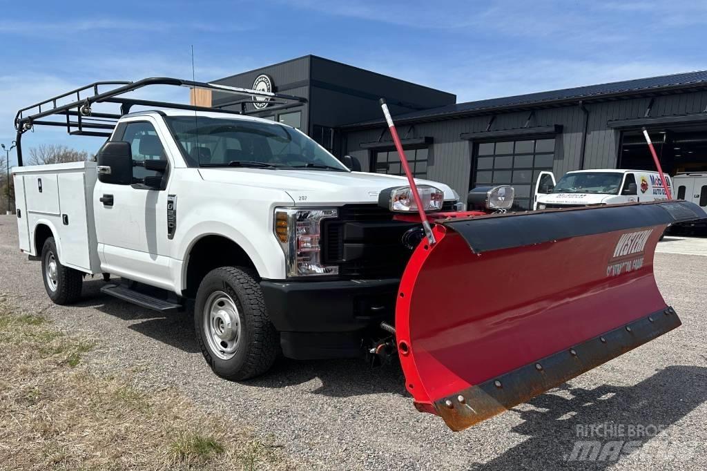 Ford F 250 XL SD 皮卡车