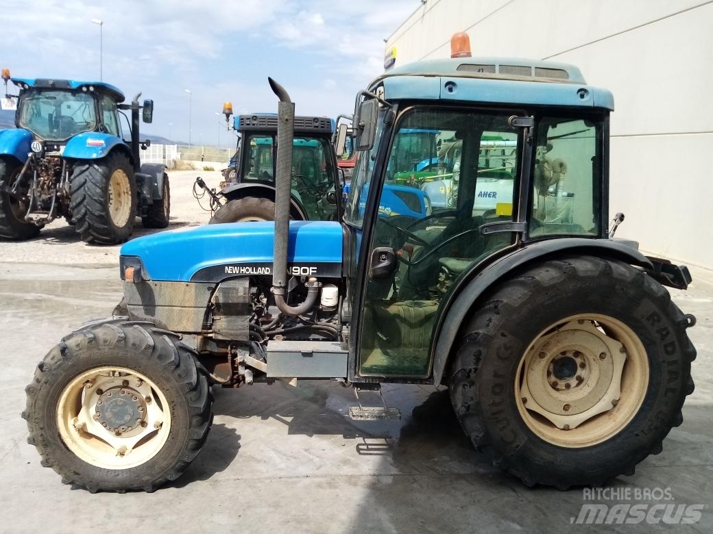 New Holland TN 90 F 拖拉机/农用车