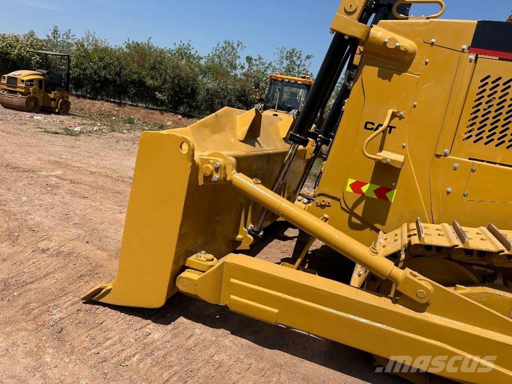 CAT D8R 履带式推土机