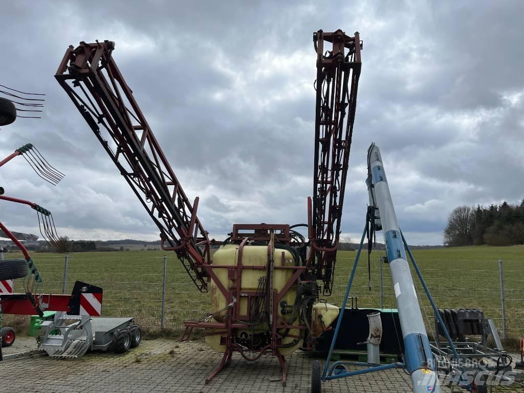 Hardi Mega 1200 悬挂式喷雾机