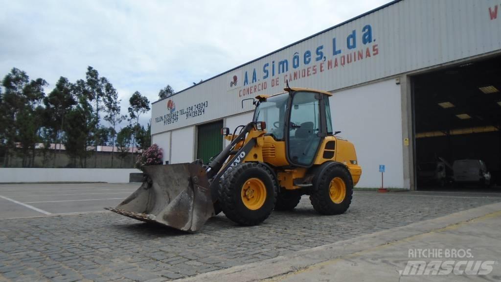 Volvo L 25 F 轮式装载机