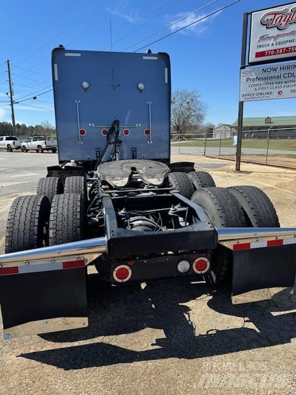 Peterbilt 389 牵引车