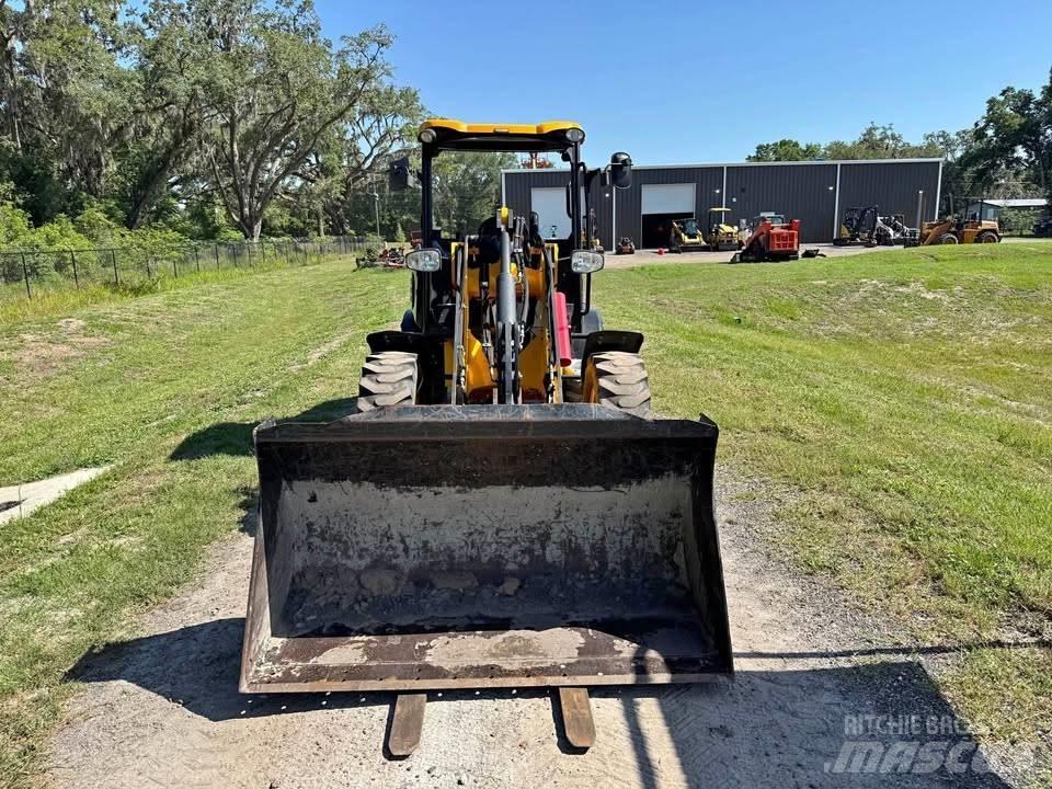 JCB 407 轮式装载机