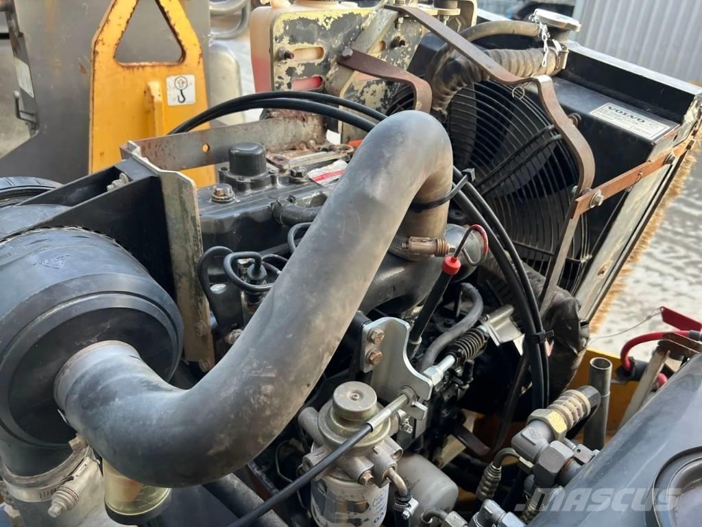 Volvo DD22 双轮压路机
