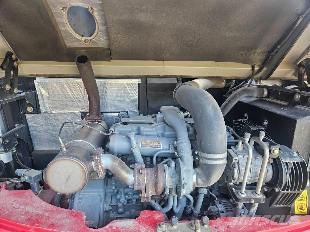 Takeuchi TB 290 中型挖掘机