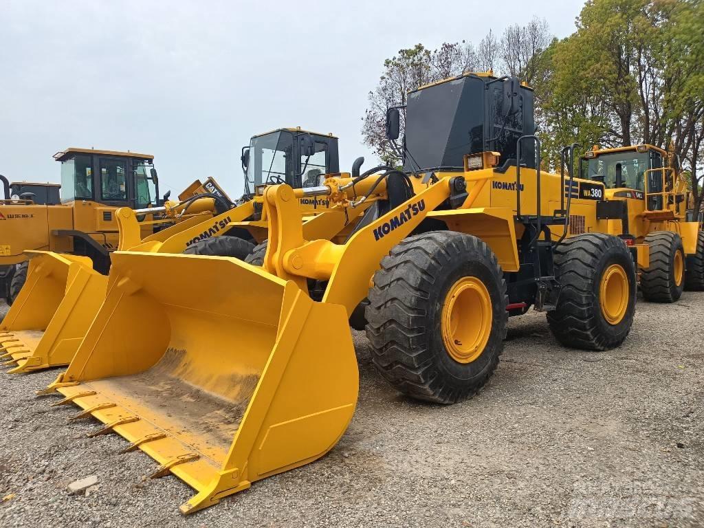 Komatsu WA 380 轮式装载机