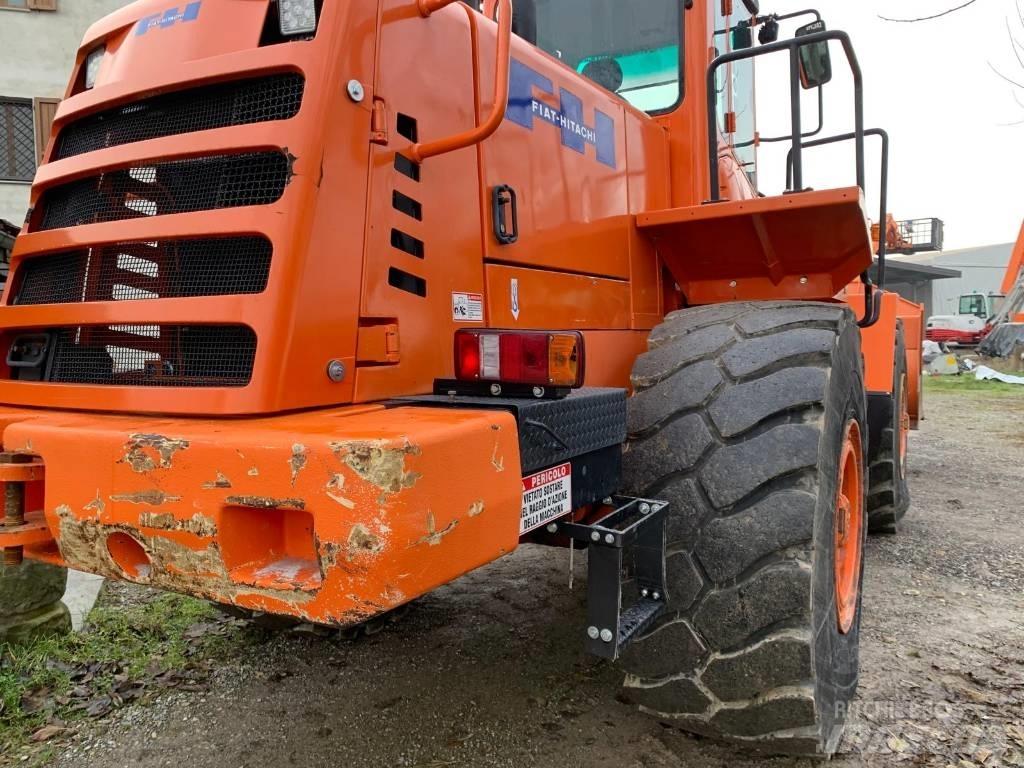 Fiat-Hitachi W230 轮式装载机