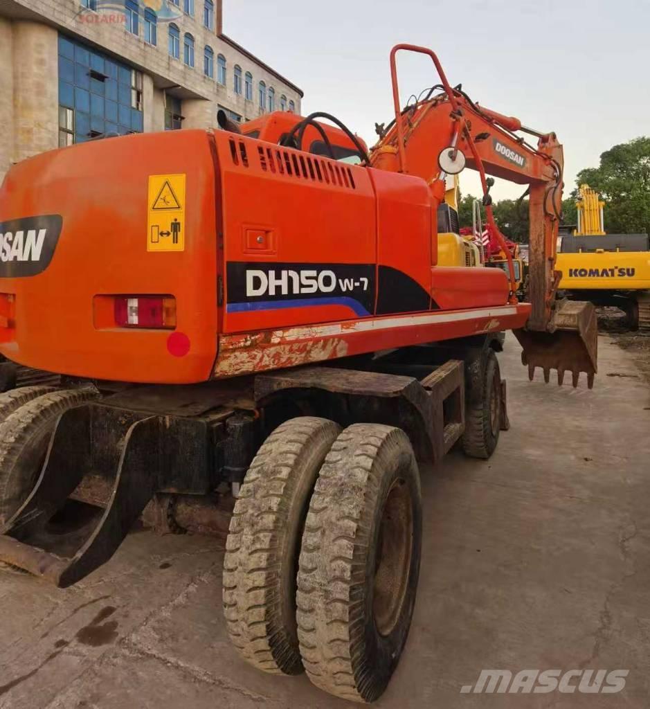 Doosan DH 150 W-7 轮式挖掘机