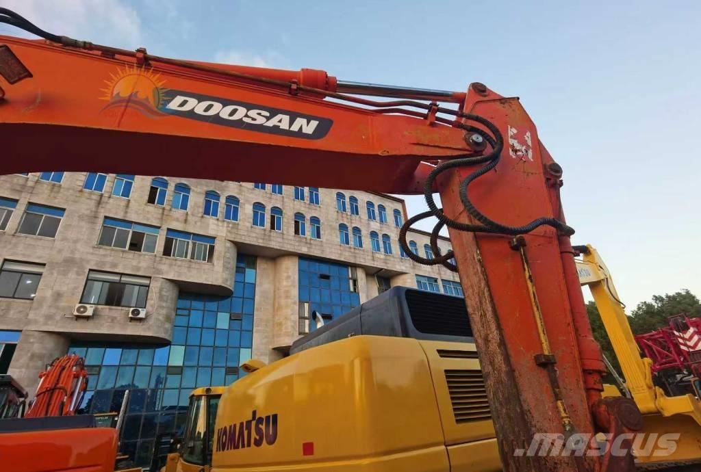 Doosan DH 150 W-7 轮式挖掘机
