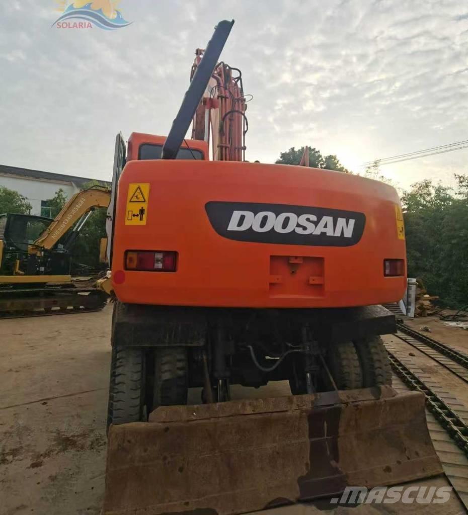 Doosan DH 150 W-7 轮式挖掘机