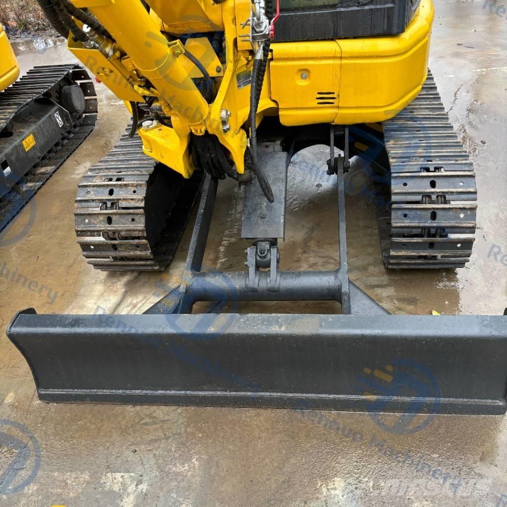 Komatsu PC 30MR 小型挖掘机