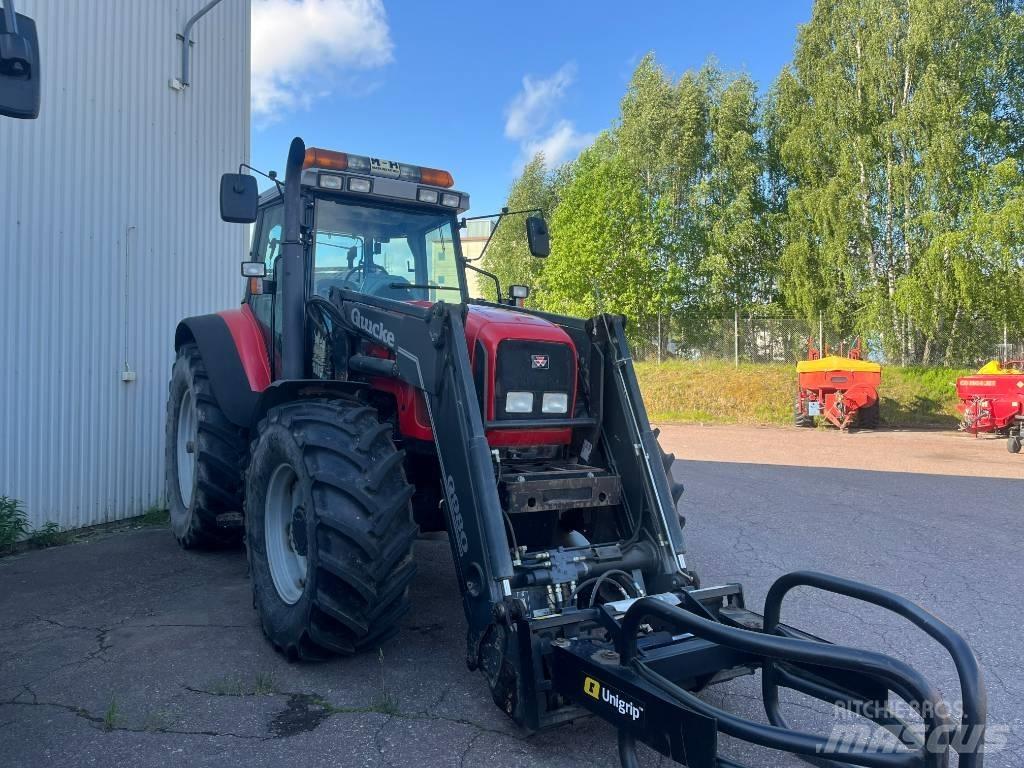 Massey Ferguson 8220 拖拉机/农用车