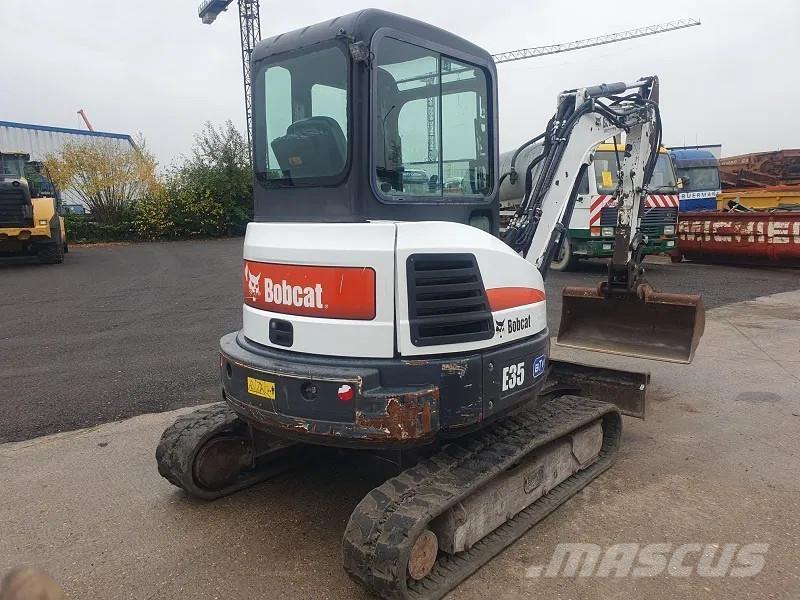 Bobcat E35 - 3500 KG 小型挖掘机