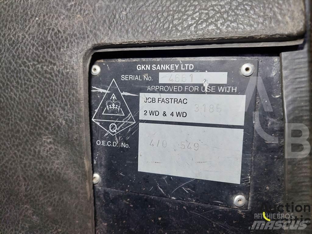 JCB Fastrac 3185 拖拉机/农用车