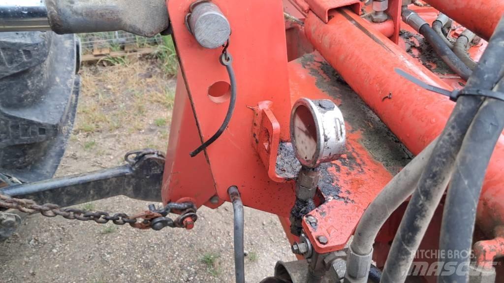 Kuhn GMD 702 割草机
