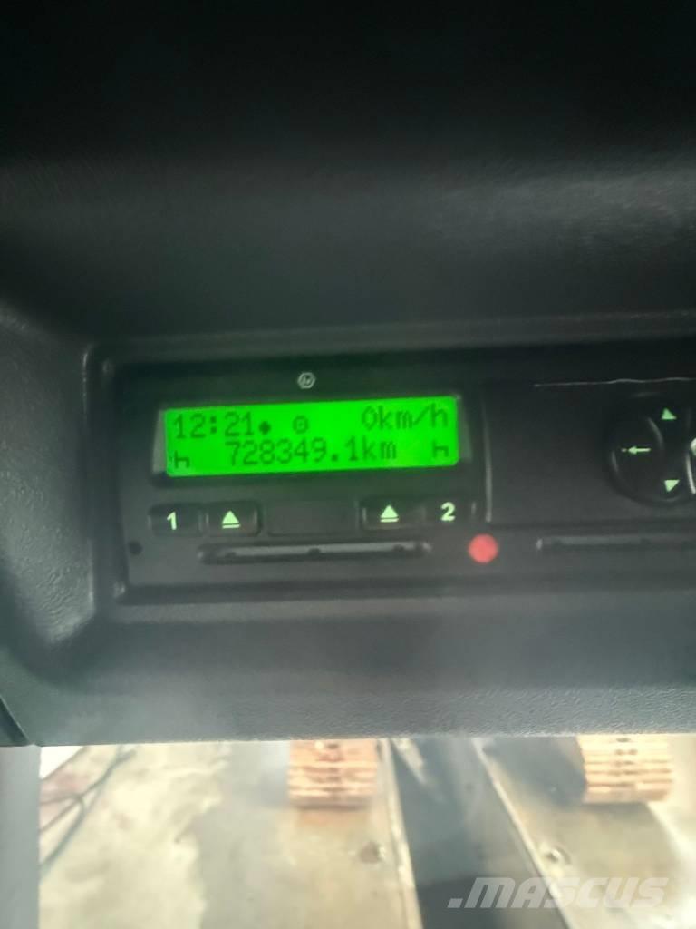 Scania P 380 篷布货车