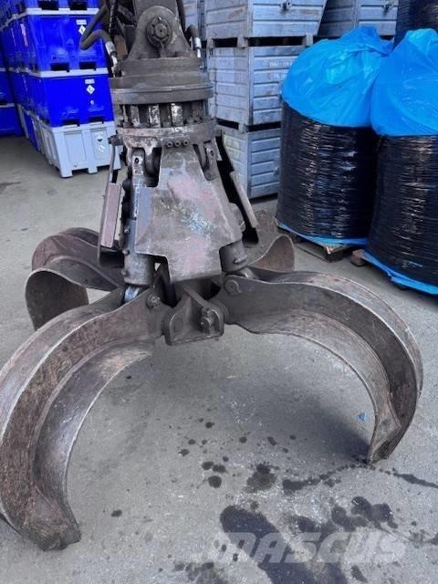 Fuchs MHL 331 工业挖掘机