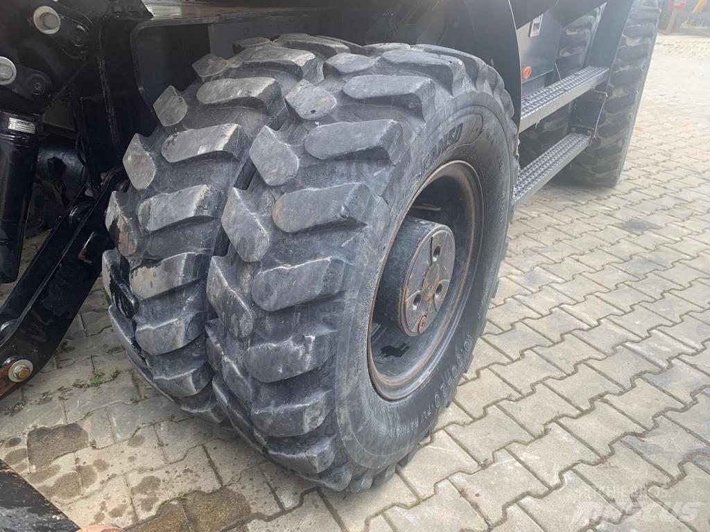CAT M 318 F 轮式挖掘机