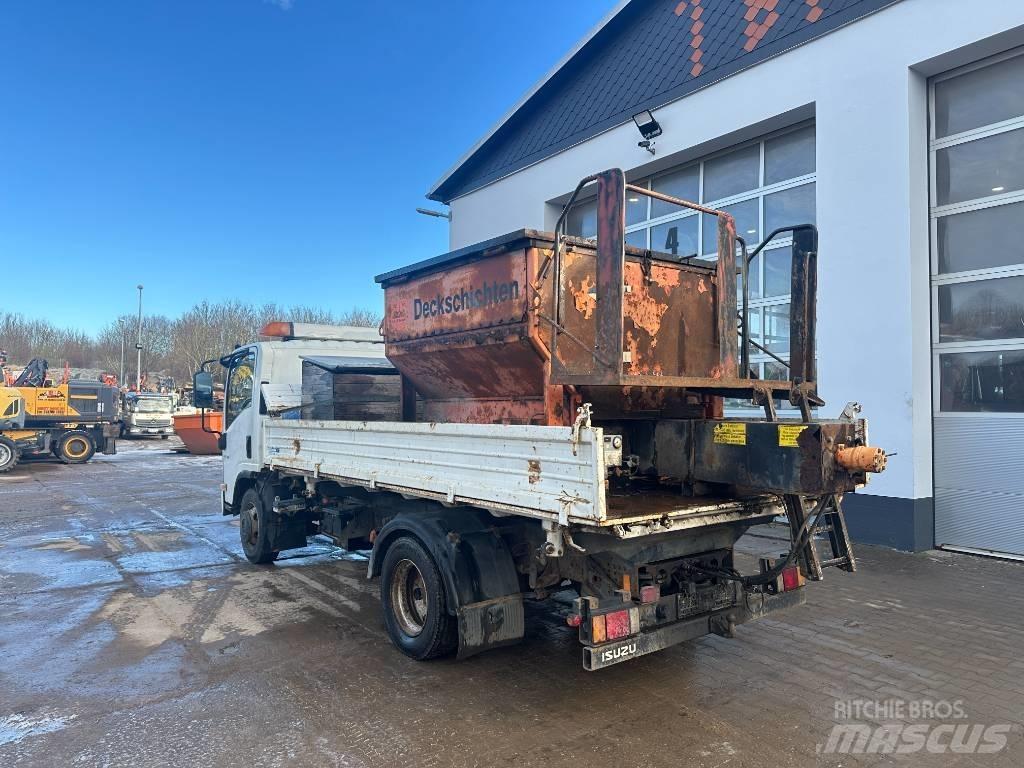 Isuzu N2R 75 D 自卸式货车