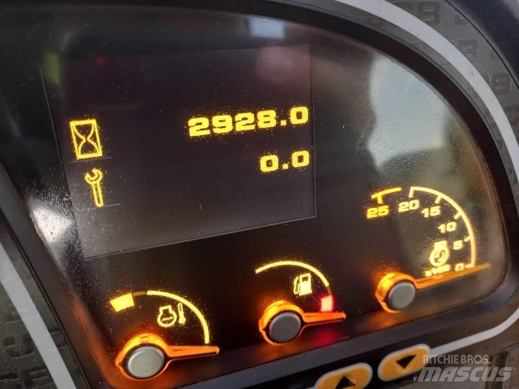 JCB 535-125 伸缩臂叉装车|叉装车