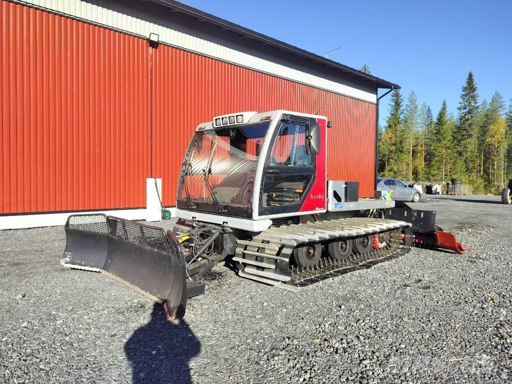 Prinoth Husky 铲雪车