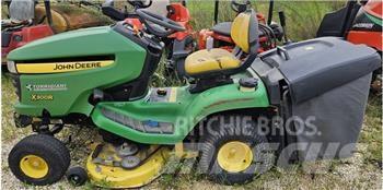 John Deere X 300 R 骑乘式割草机