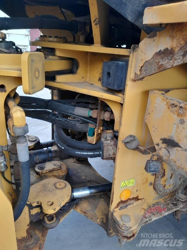 CAT 938 M 轮式装载机