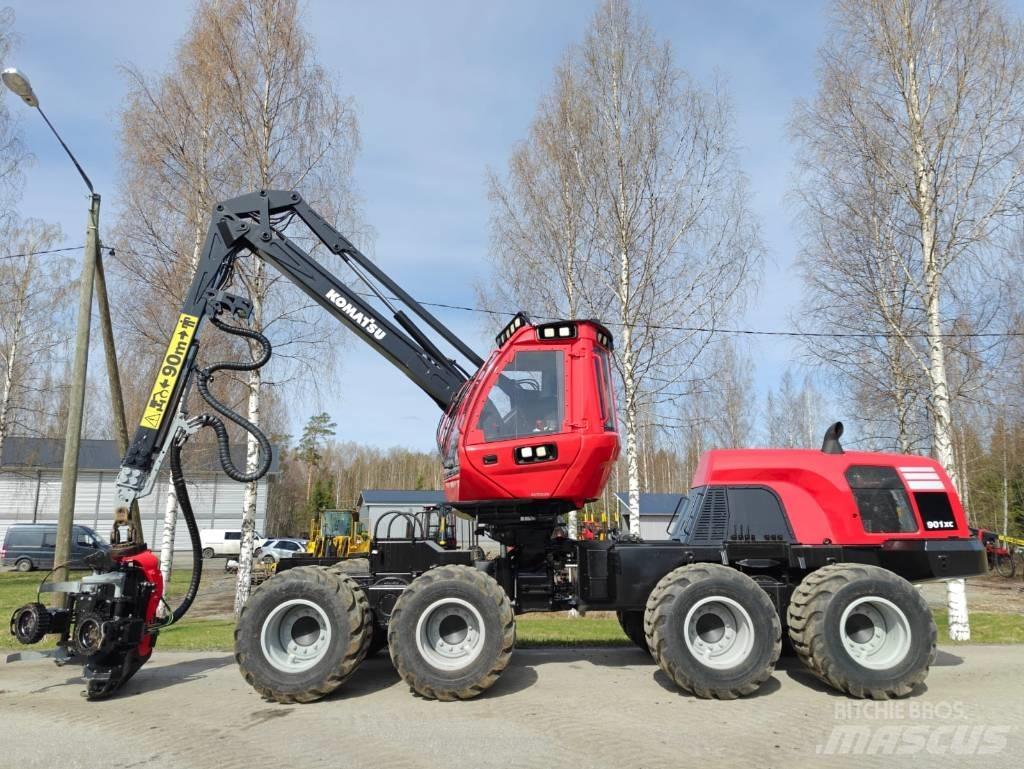 Komatsu 901 XC 收割机