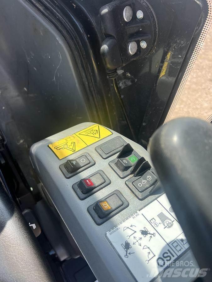 Doosan DX27Z 特种挖掘机