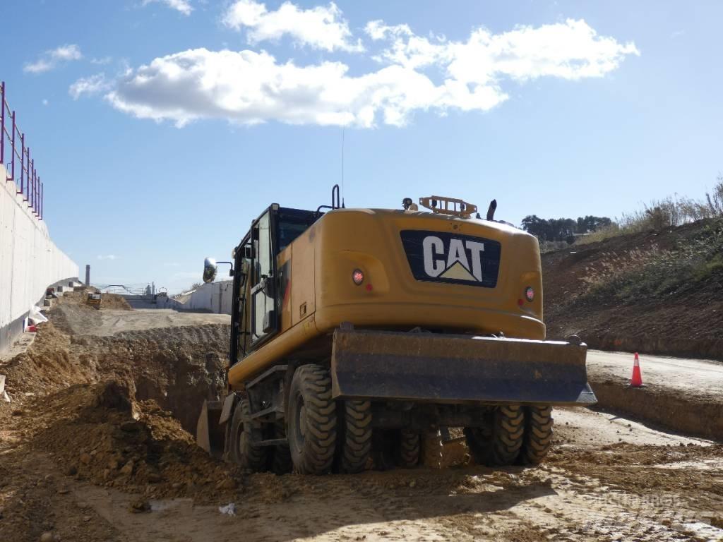 CAT M 318 F 轮式挖掘机