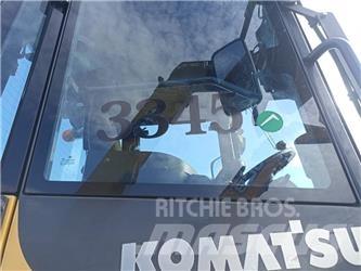 Komatsu WA270-7 轮式装载机