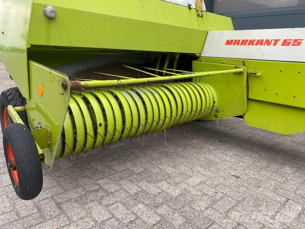 CLAAS Markant 65 方捆打捆机