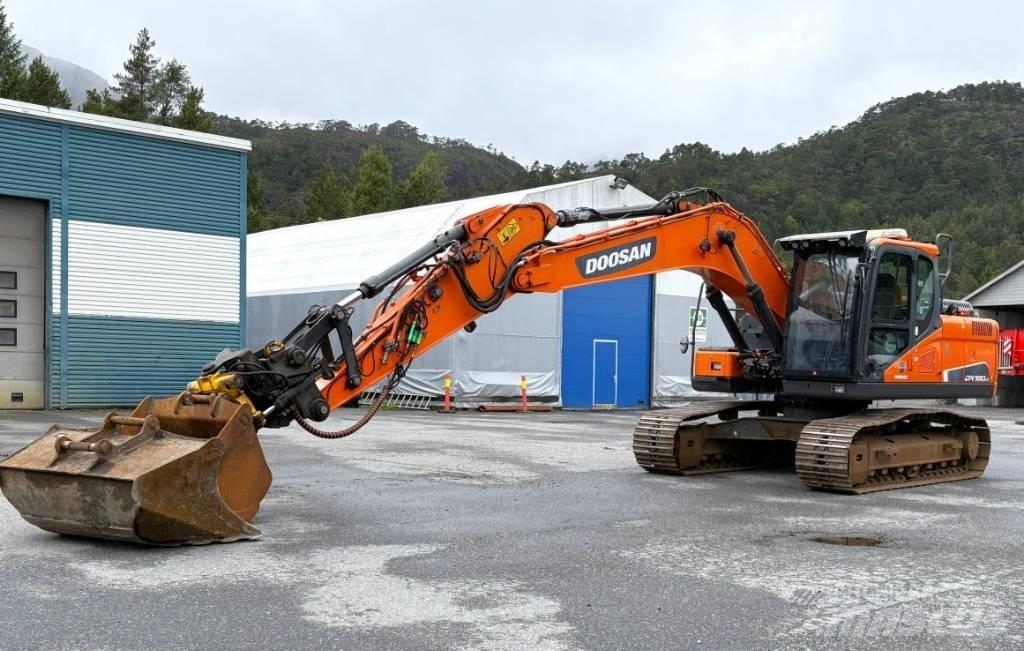 Doosan DX180LC-5 履带挖掘机