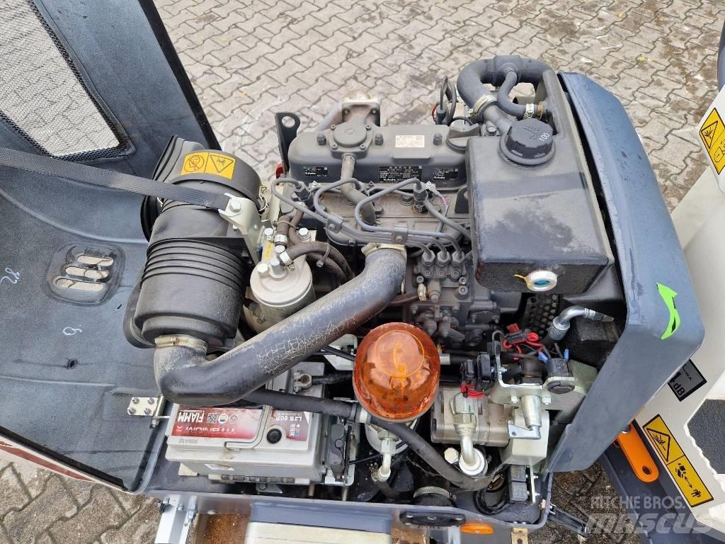 Dynapac CC 900 土壤压实机