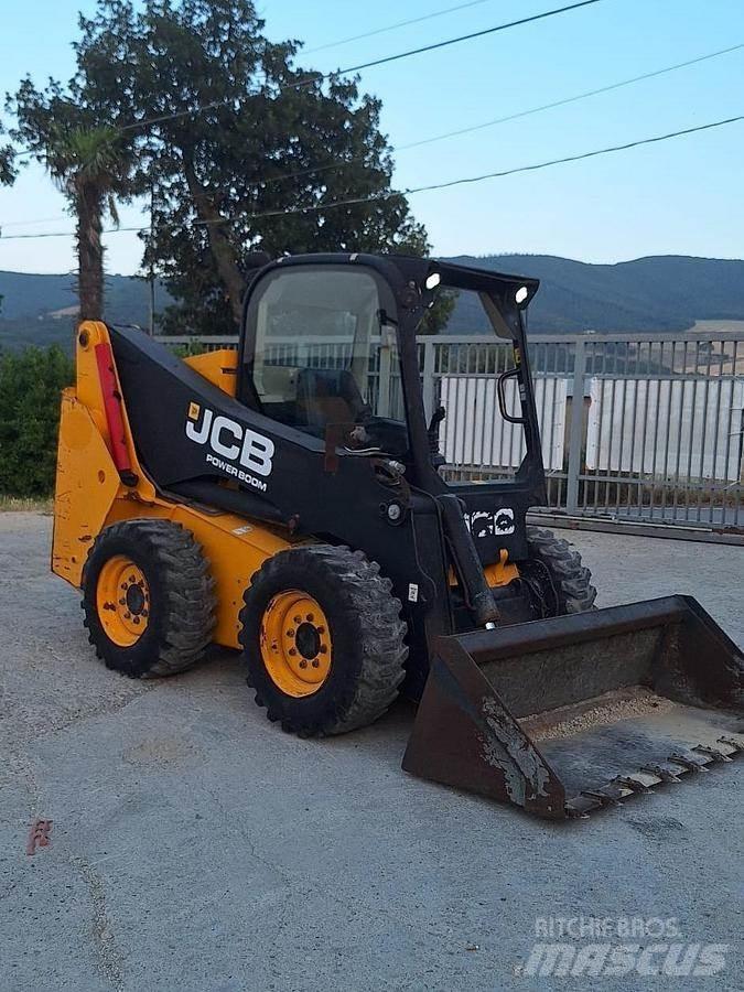 JCB 225 小型装载机