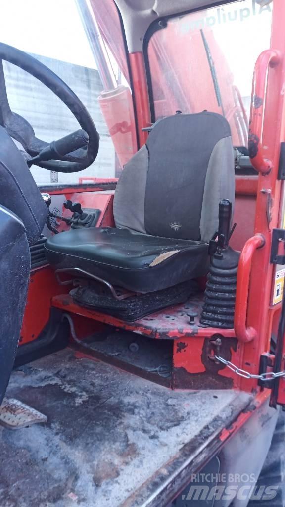 JCB 535-140 伸缩臂叉装车|叉装车