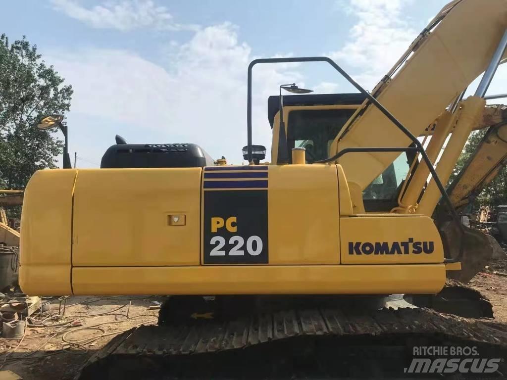 Komatsu pc220-8 履带挖掘机