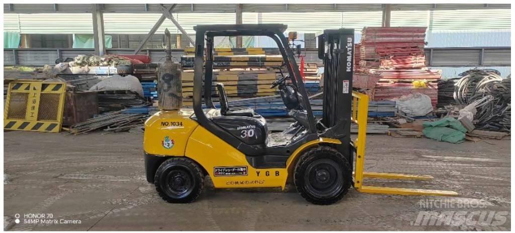 Komatsu FD 30 T-14 柴油叉车