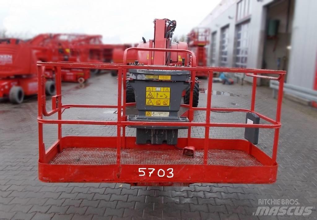 JLG 800 AJ 曲臂高空工作平台