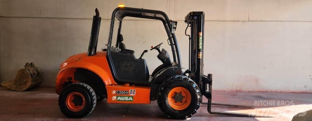 Ausa C 200 H X4 越野叉车|叉装车